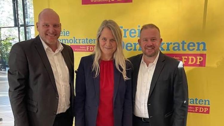 v.l Stephen Brauer (MdL), Silvia Hapke-Lenz (Kandidatin zur Europawahl), Andreas Glück (MdEP)